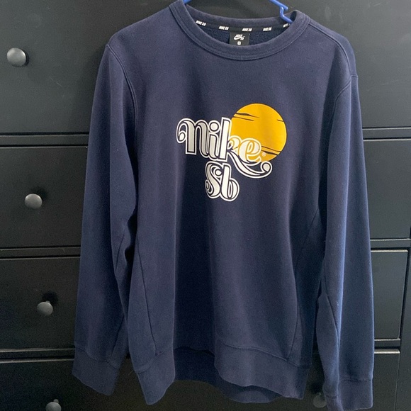 Nike SB Crewneck Sweatshirt Medium - Picture 1 of 7